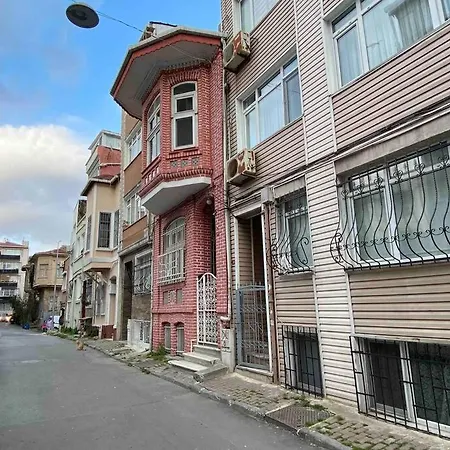 Artistic, Full Apt In Old Town Apartament *